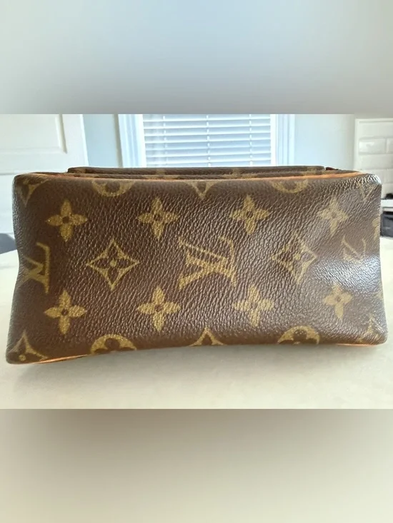 ✨ Louis Vuitton Viva Cite PM Monogram Shoulder Crossbody handbag ✨ - Picture 3 of 16